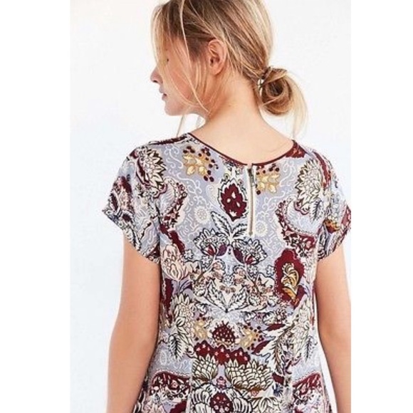 UO Silence + Noise Paisley Skater Babydoll Handkerchief Mini Dress - Picture 5 of 7